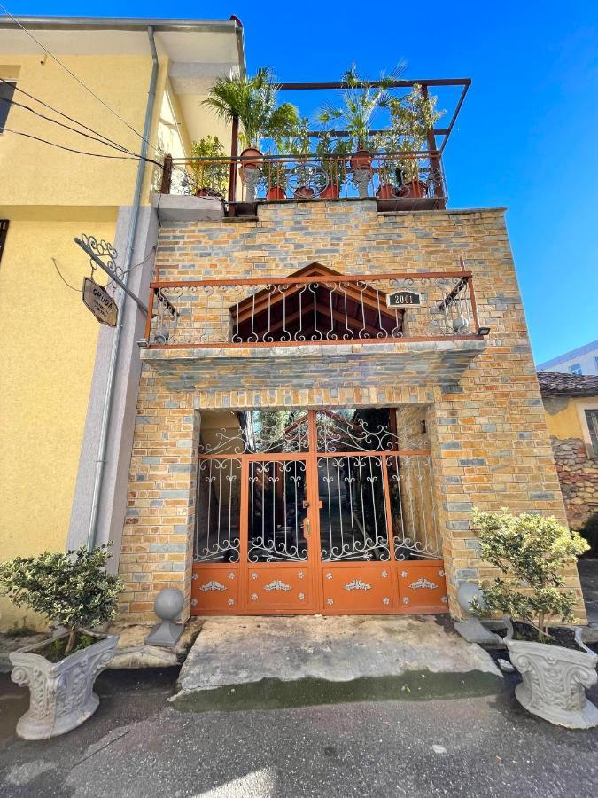 Shkodra Guest House & Trips Exterior photo