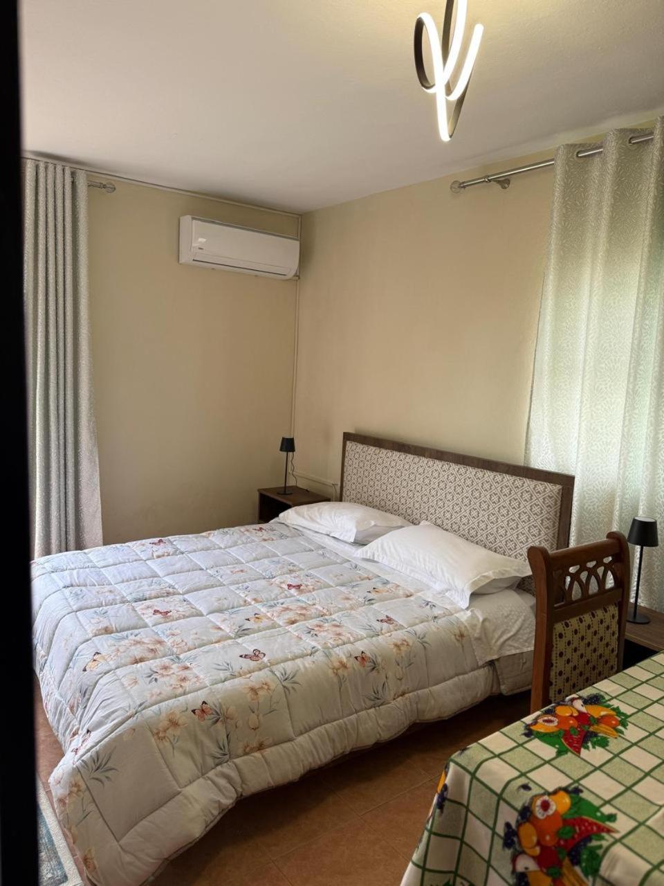 Shkodra Guest House & Trips Exterior photo